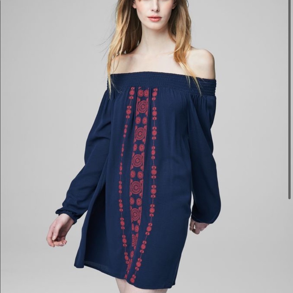 Cape juby Shift Off The Shoulder Dress